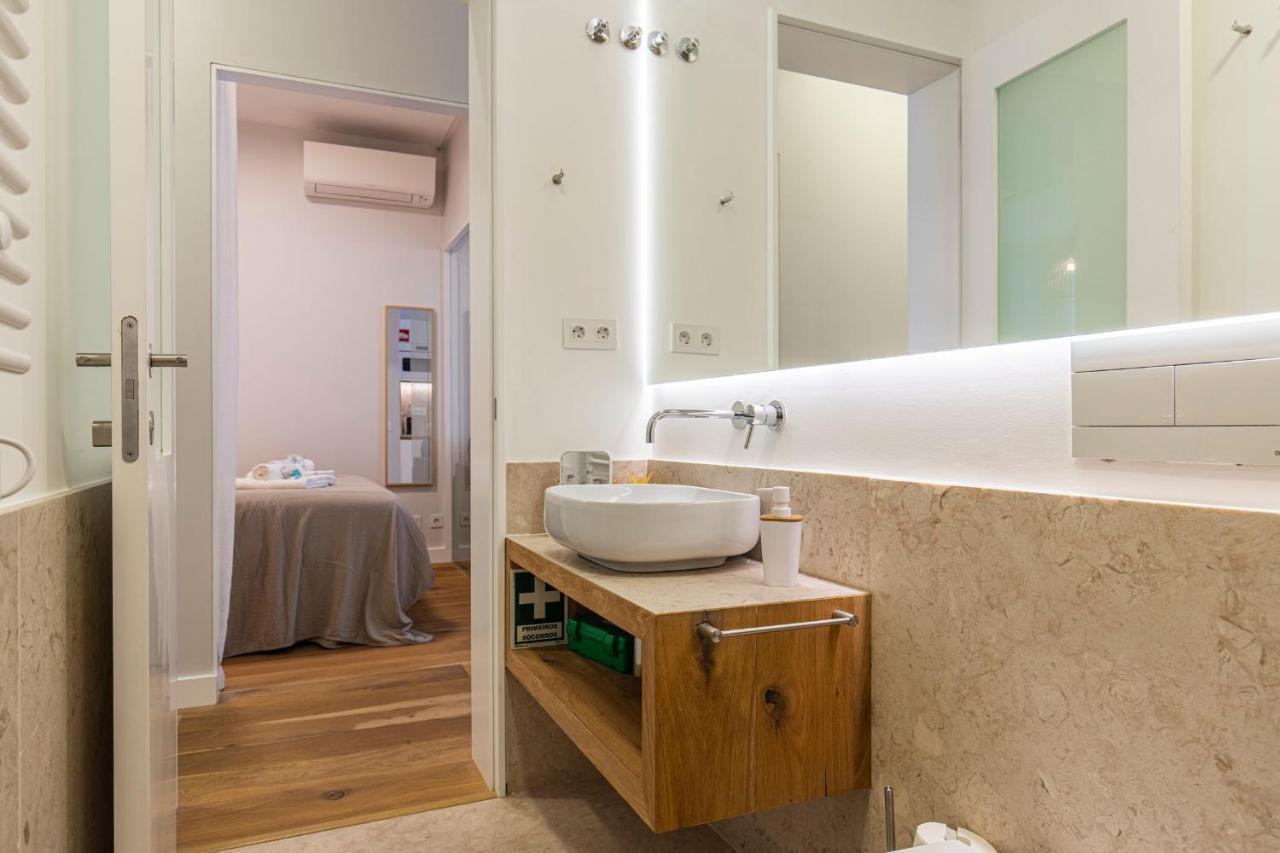 Upscale & Trendy Flat In The Center Appartement Lissabon Buitenkant foto